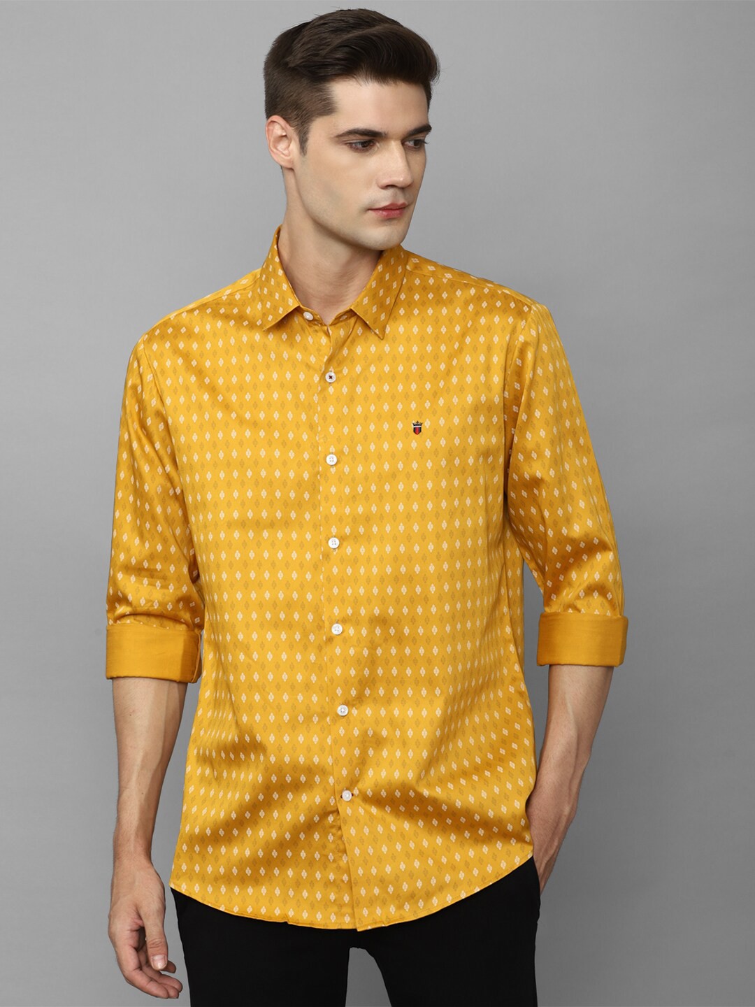 

Louis Philippe Sport Slim Fit Opaque Printed Pure Cotton Casual Shirt, Yellow