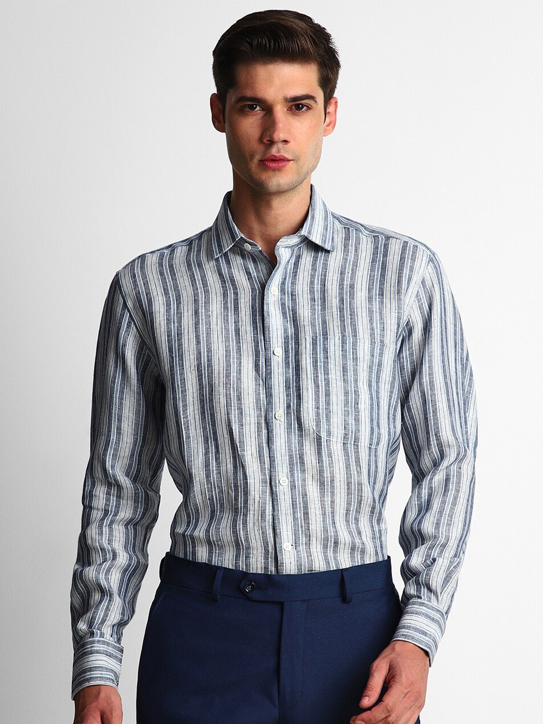 

Luxure by Louis Philippe Slim Fit Opaque Striped Linen Formal Shirt, Grey