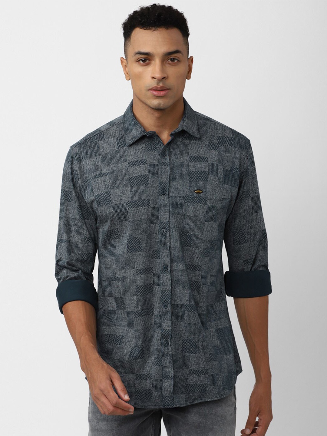 

VAN HEUSEN DENIM LABS Slim Fit Abstract Printed Pure Cotton Casual Shirt, Navy blue
