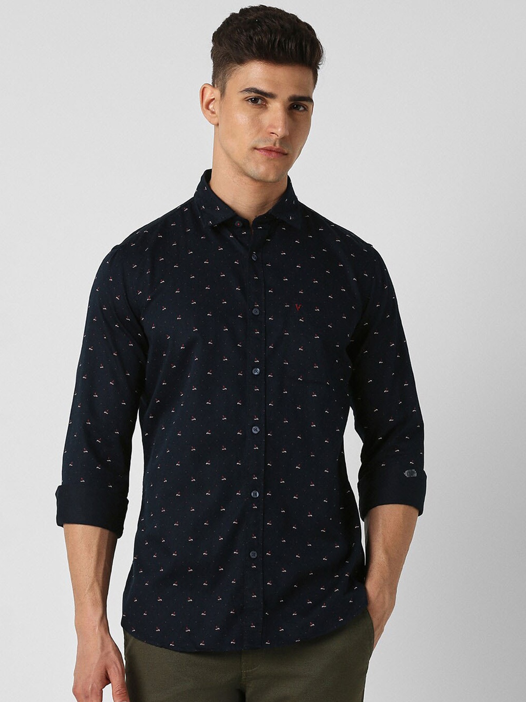 

Van Heusen Sport Slim Fit Micro Ditsy Printed Casual Pure Cotton Shirt, Navy blue