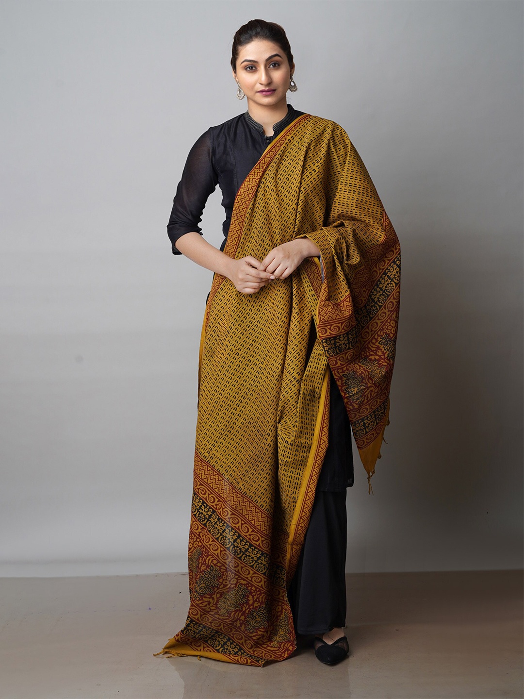 

Unnati Silks Ethnic Motifs Printed Pure Cotton Dupatta, Olive