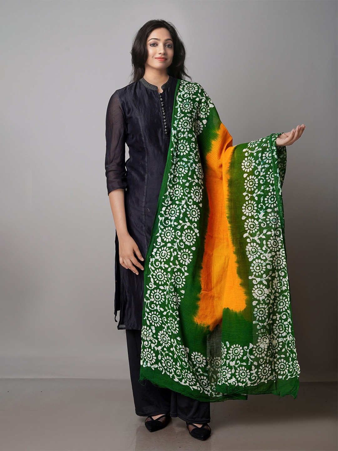 

Unnati Silks Printed Pure Cotton Batik Dupatta, Green