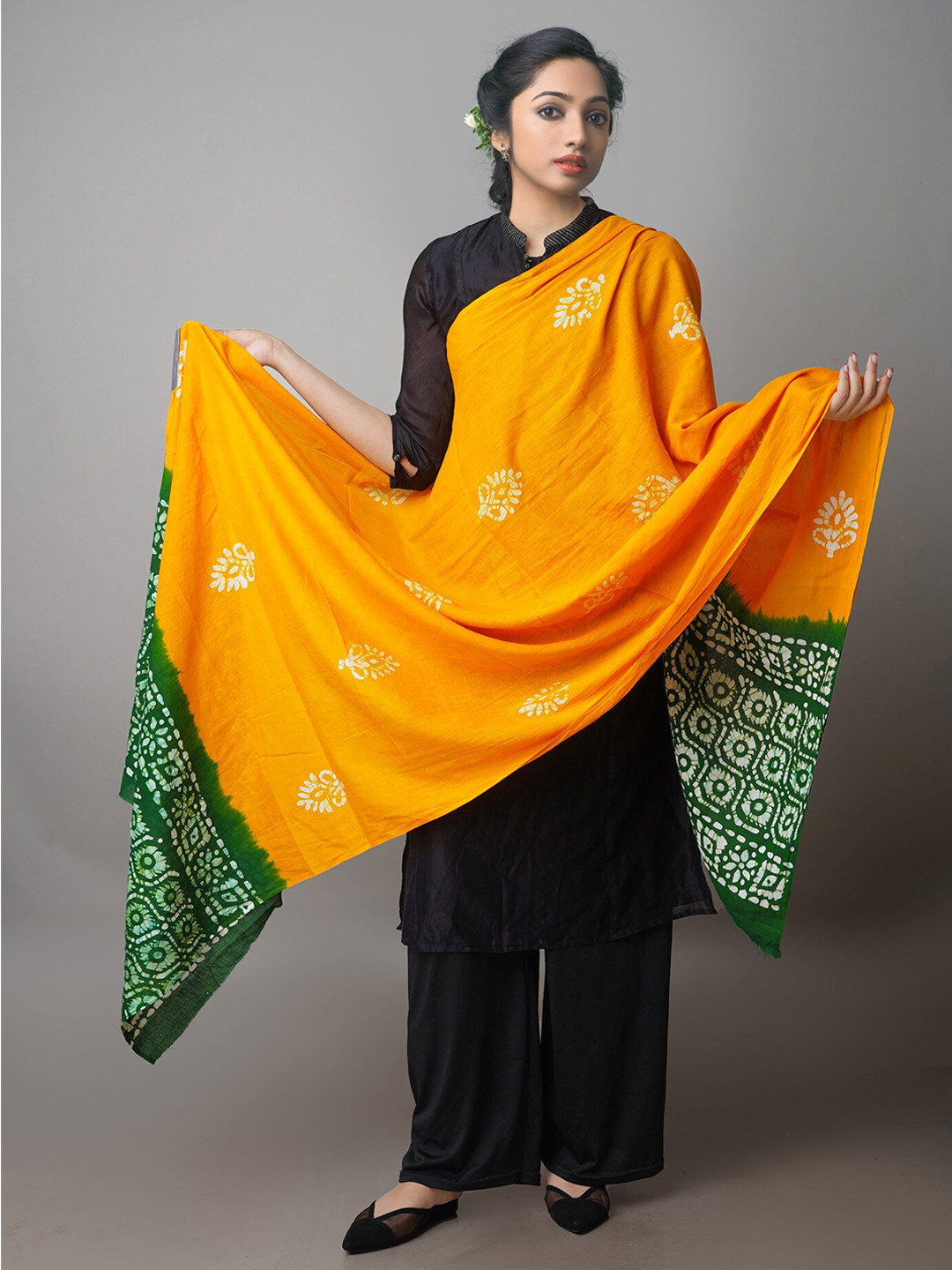 

Unnati Silks Ethnic Motifs Printed Pure Cotton Batik Dupatta, Yellow
