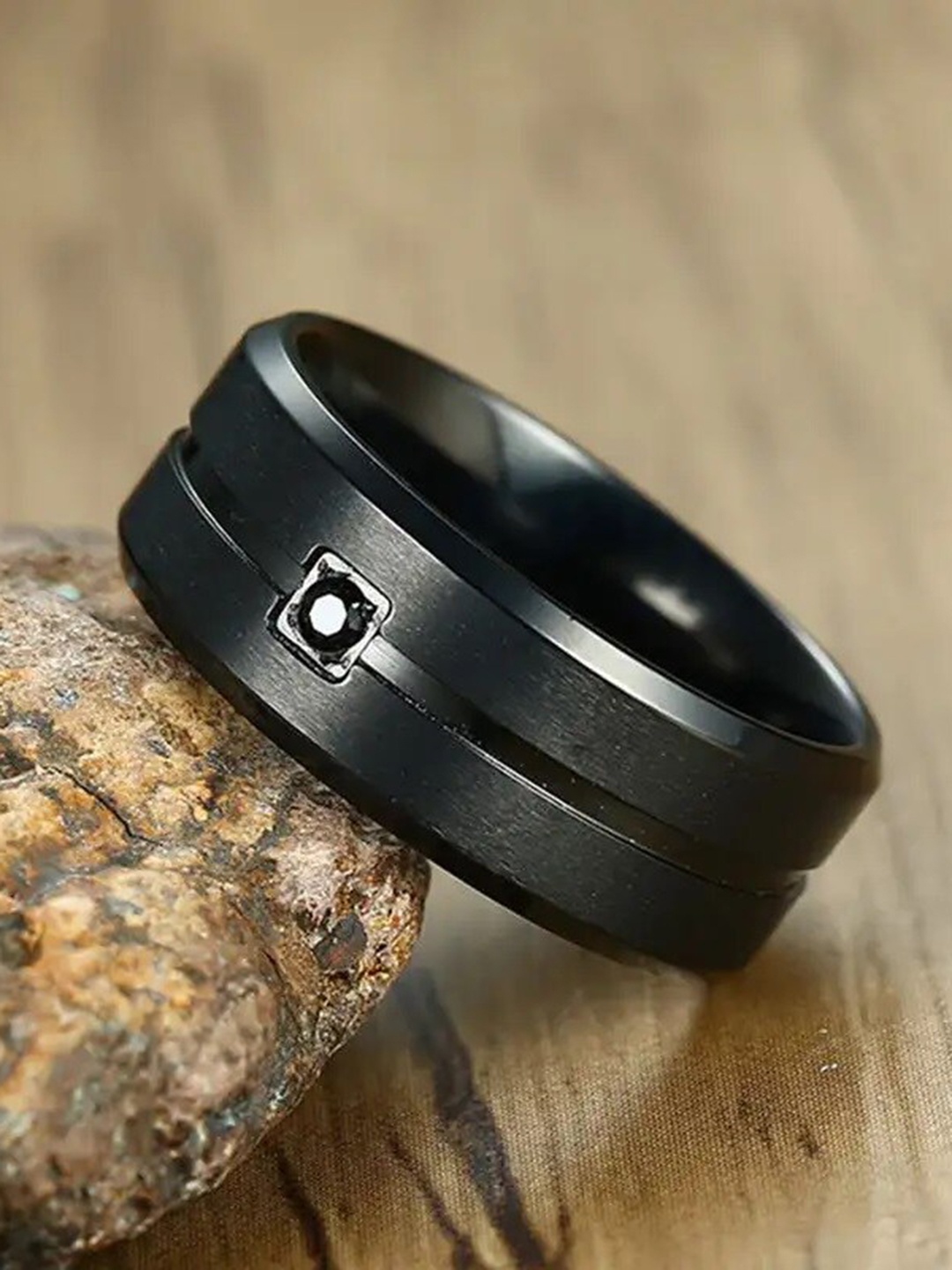 

MEENAZ Men Silver-Plated Textured Thumb Finger Ring
