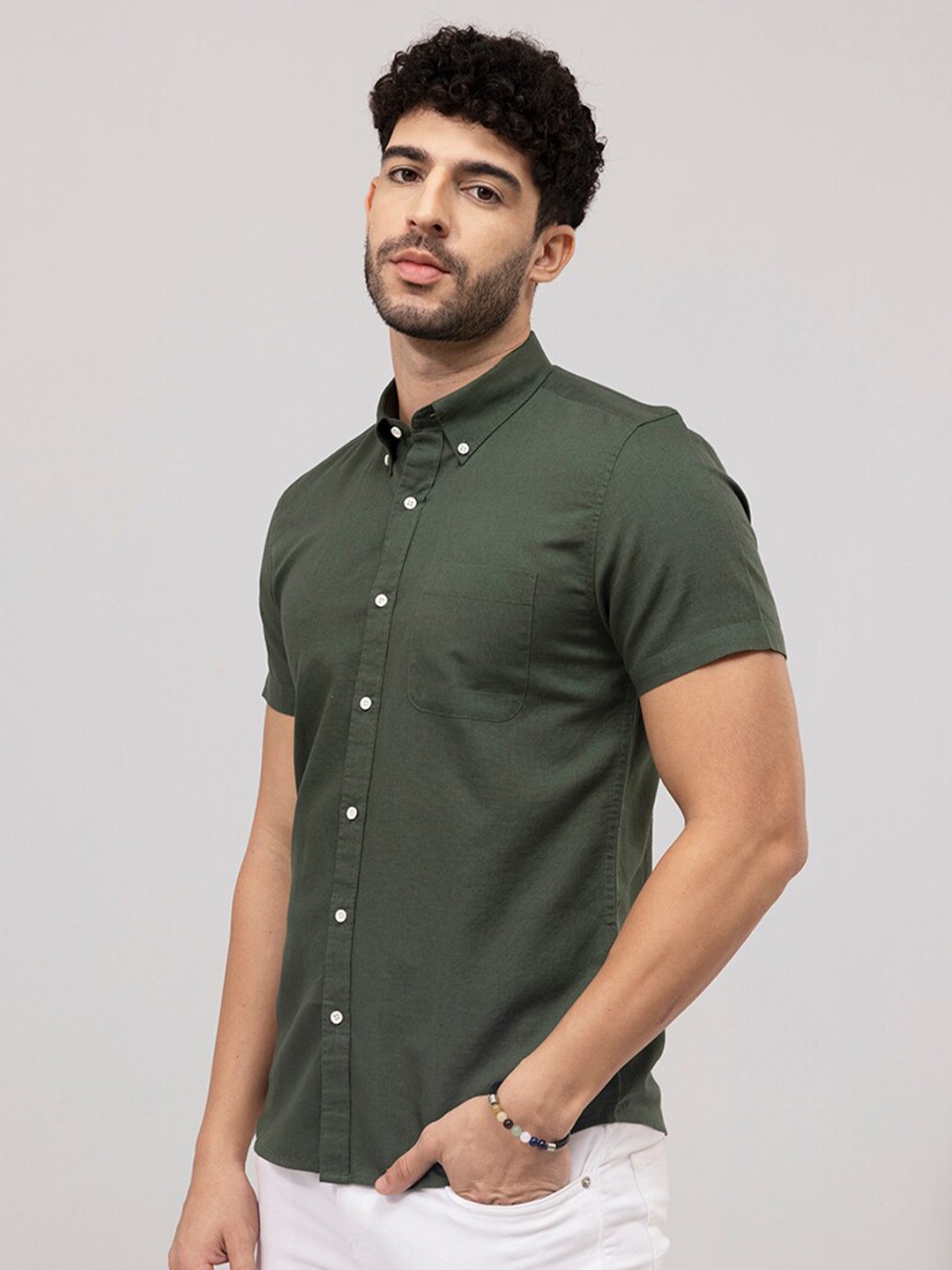 

Snitch Men Green Slim Fit Opaque Linen Casual Shirt