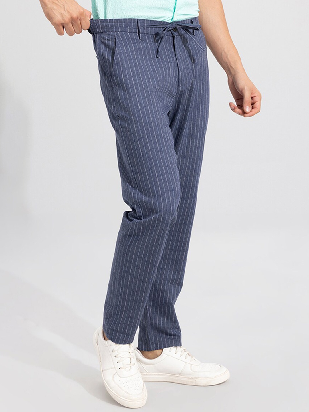 

Snitch Men Blue Striped Relaxed Straight Fit Linen Trousers