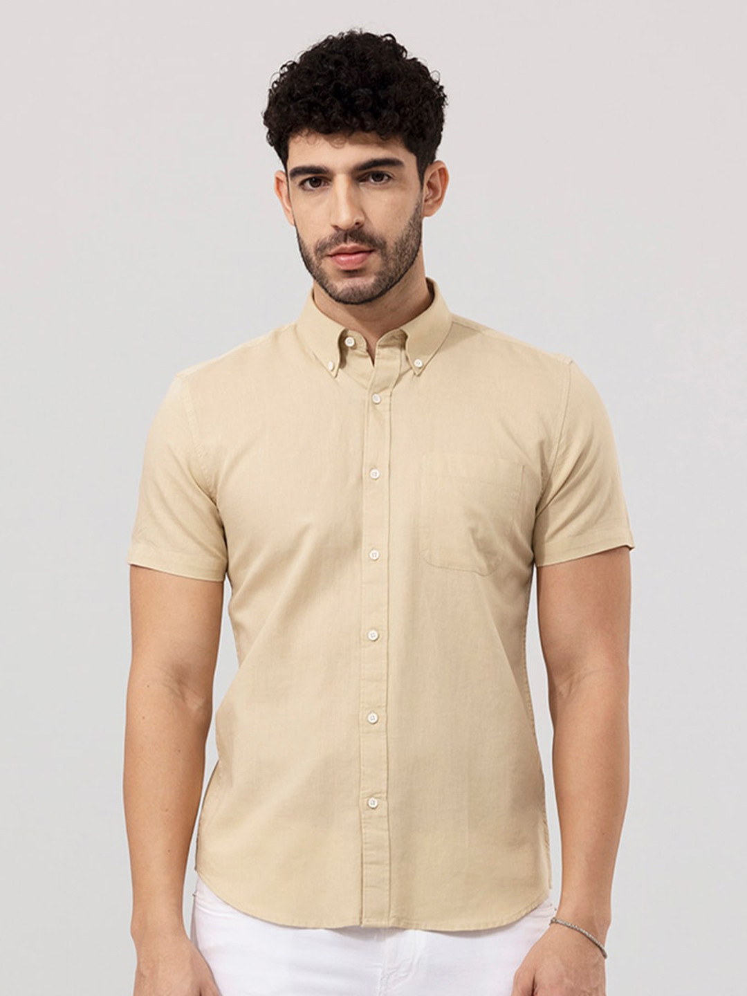 

Snitch Men Beige Slim Fit Opaque Linen Casual Shirt