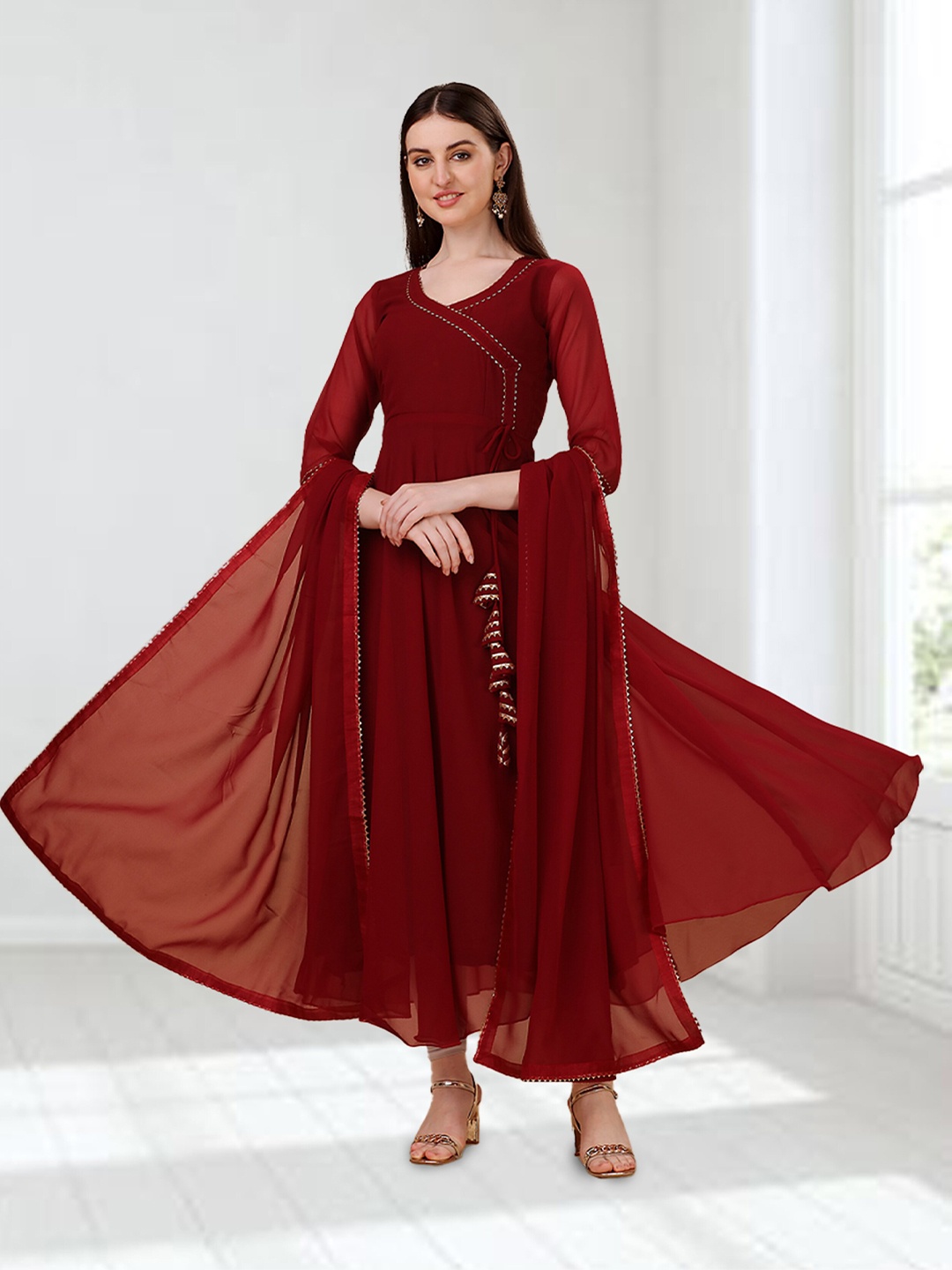 

N N ENTERPRISE Gotta Patti A-line Kurta With Dupatta, Maroon