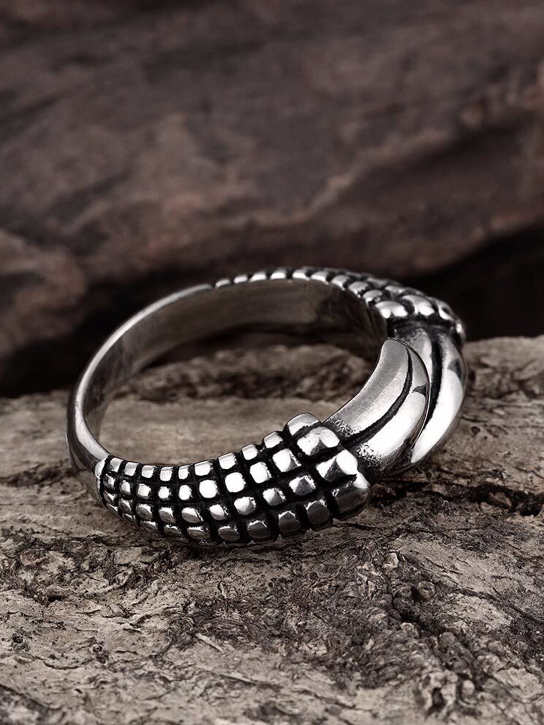 

MEENAZ Oxidised Silver Plated Textured Adjustable Finger Ring