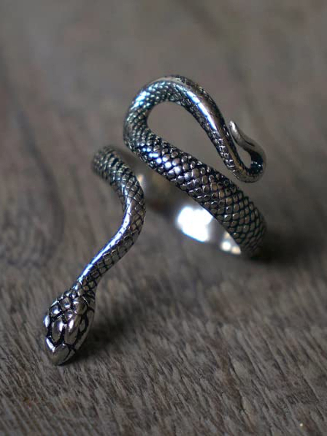 

MEENAZ Unisex Silver-Plated Textured Adjustable Finger Ring