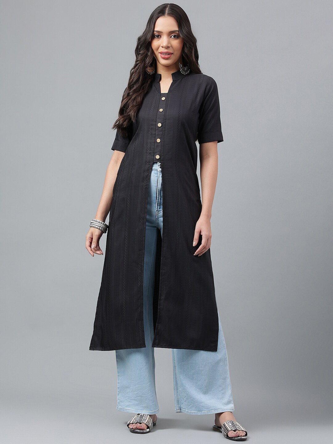 

WEAVETECH IMPEX Self Designed Mandarin Collar A-Line Kurta, Black