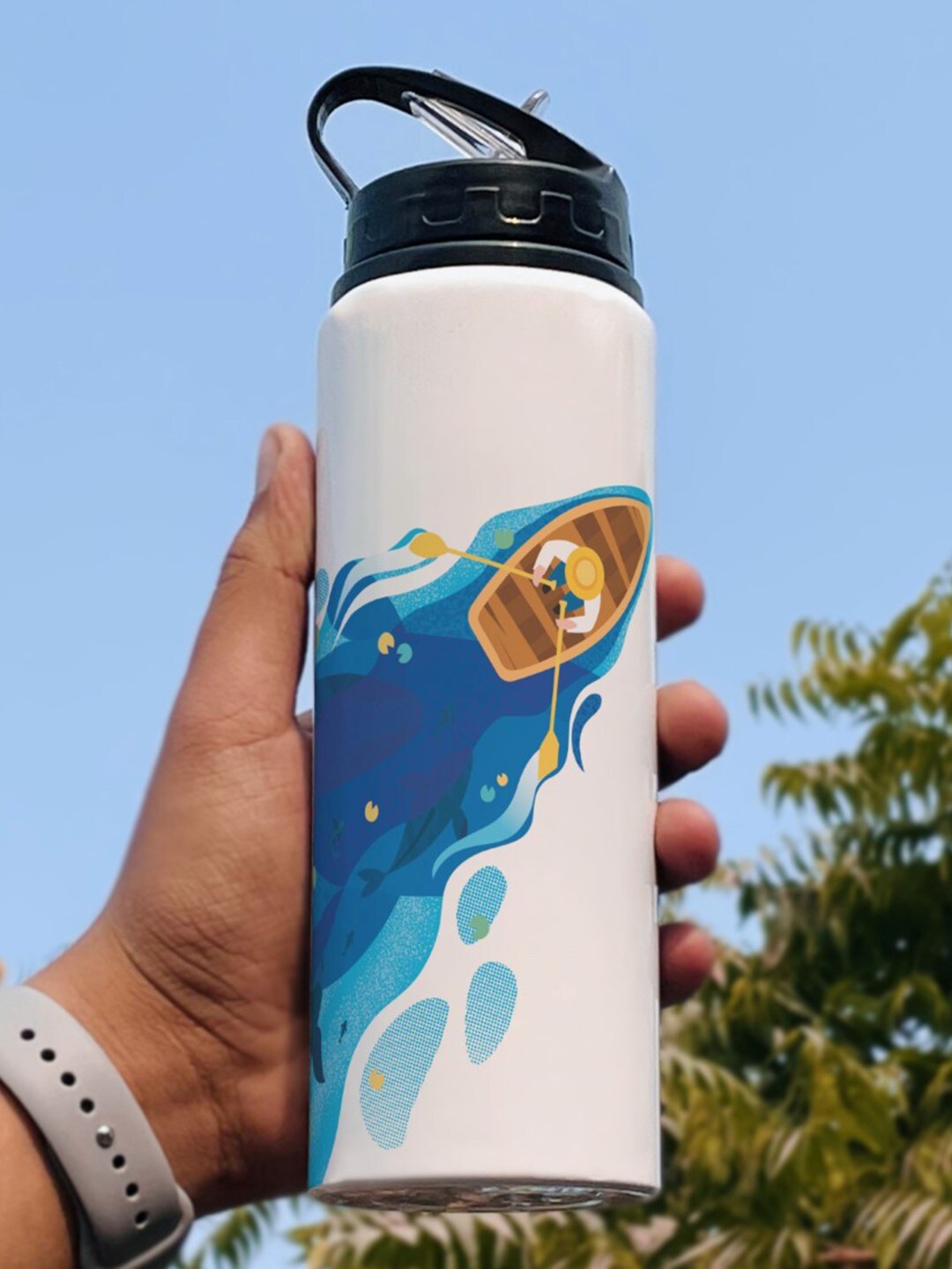 

Indigifts White & Blue Printed Water Bottle 750ml