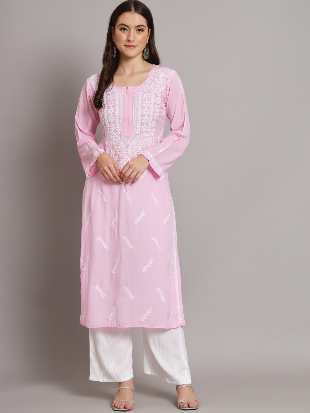 

PARAMOUNT CHIKAN Floral Chikankari Embroidered Notched Neck Straight Kurta, Pink