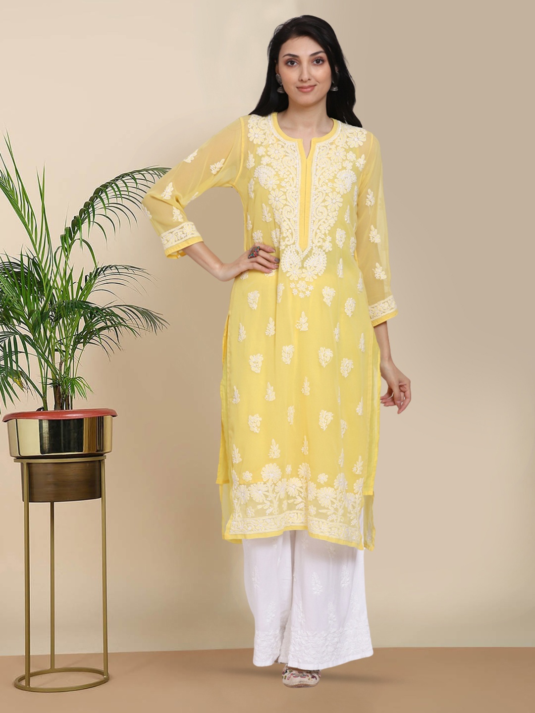 

PARAMOUNT CHIKAN Floral Embroidered Chikankari Kurti, Yellow