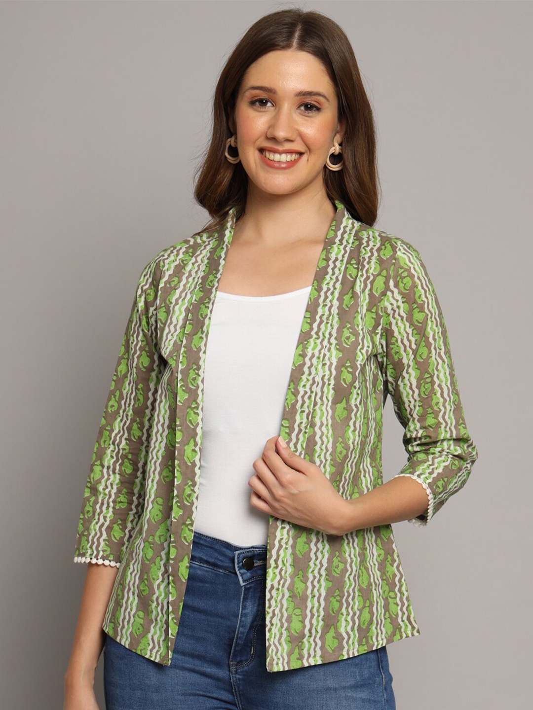 

DECKEDUP Abstract Printed Cotton Open Front Shrug, Green