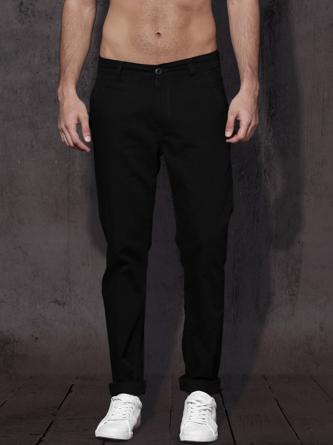 

Roadster Time Travlr Men Black Basic RegularChinos