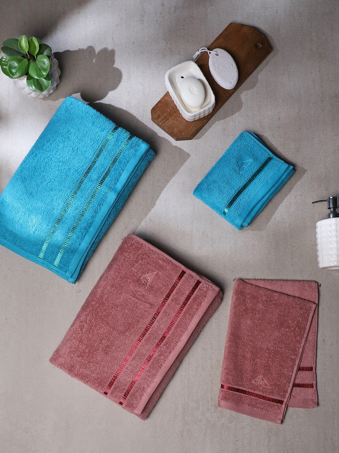 

Monte Carlo Blue & Brown 4 Pieces Cotton 525 GSM Towel Set