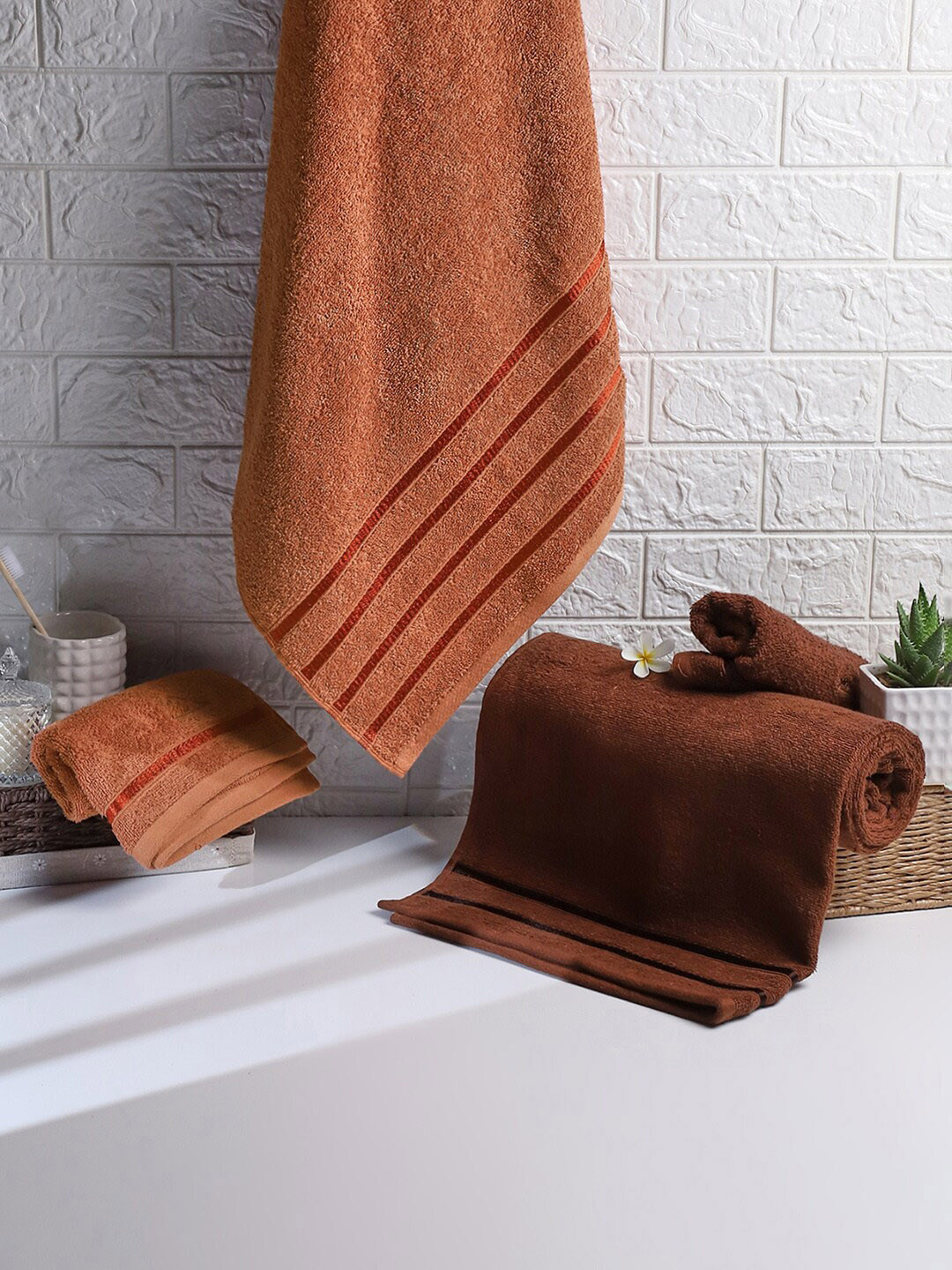 

Monte Carlo Set of 4 Solid Cotton 525 GSM Towel Set, Brown