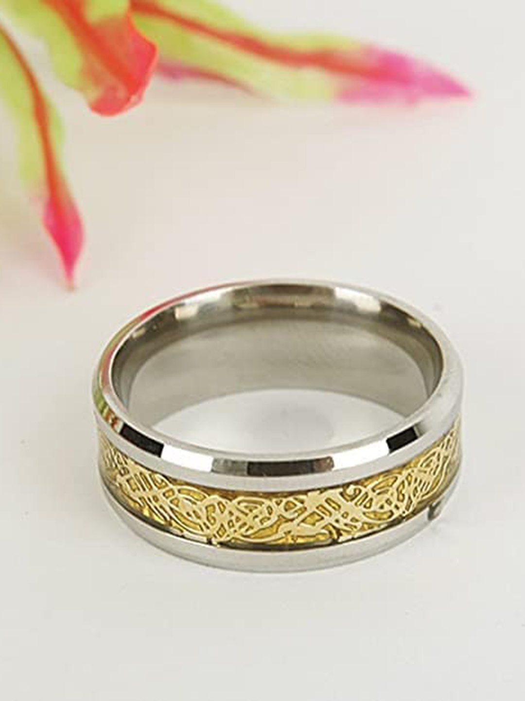 

MEENAZ Silver-Plated Textured Finger Ring