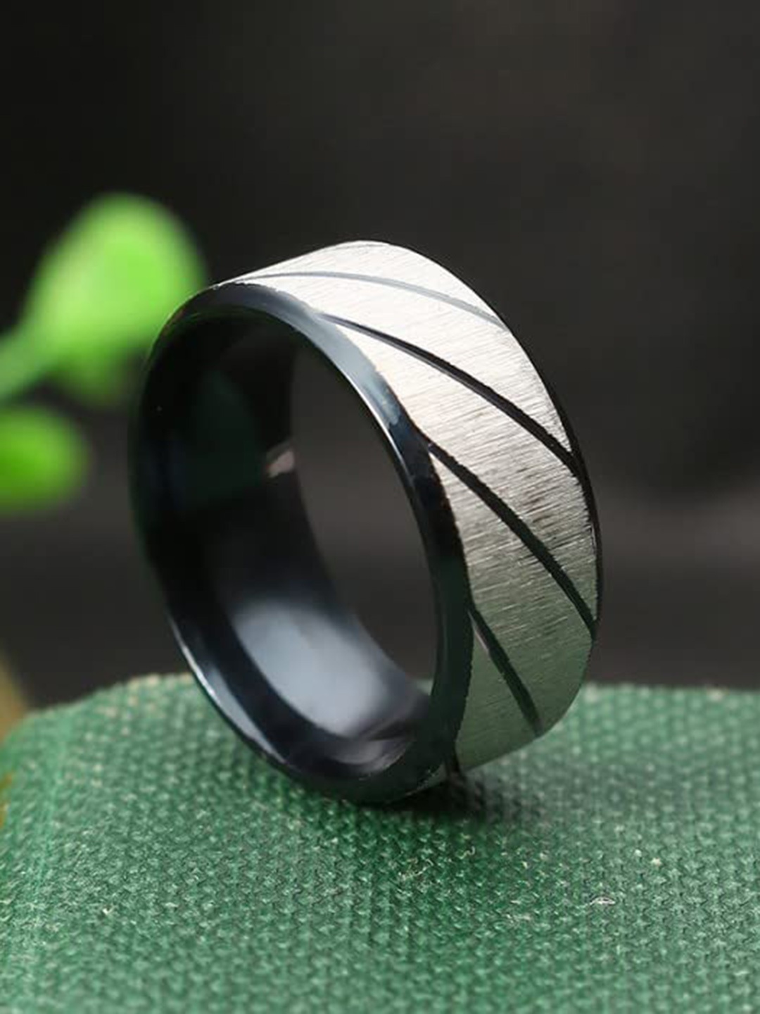 

MEENAZ Unisex Silver-Plated Finger Ring
