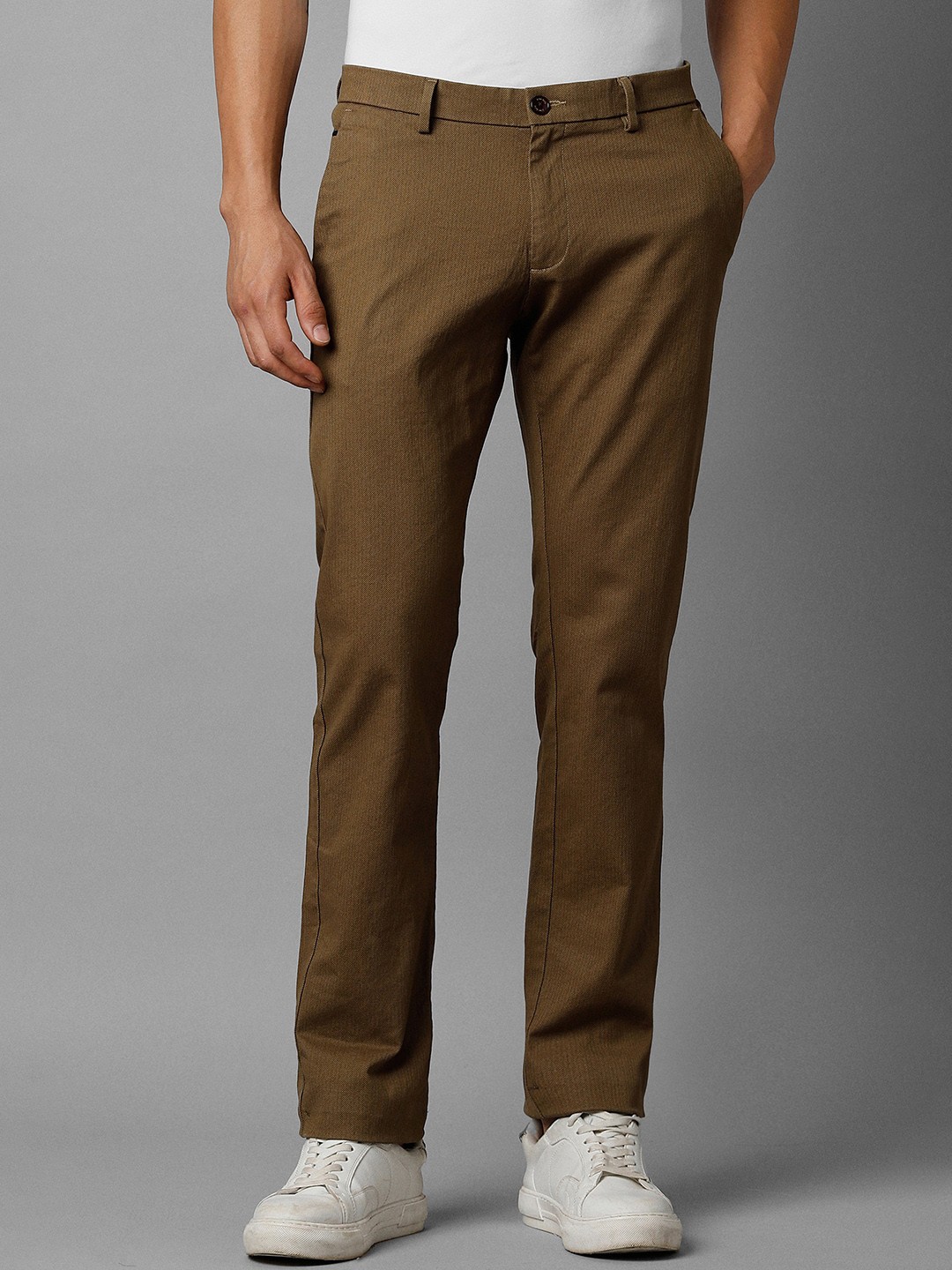 

Allen Solly Men Slim Fit Mid-Rise Regular Trousers, Brown