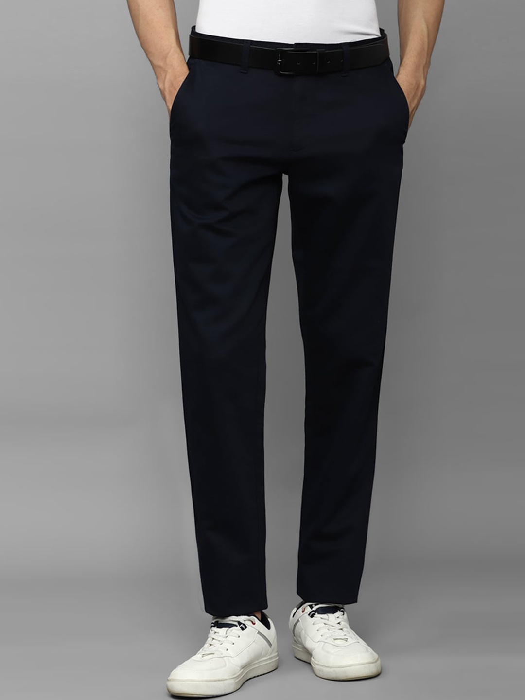 

Louis Philippe Sport Men Slim Fit Trousers, Black
