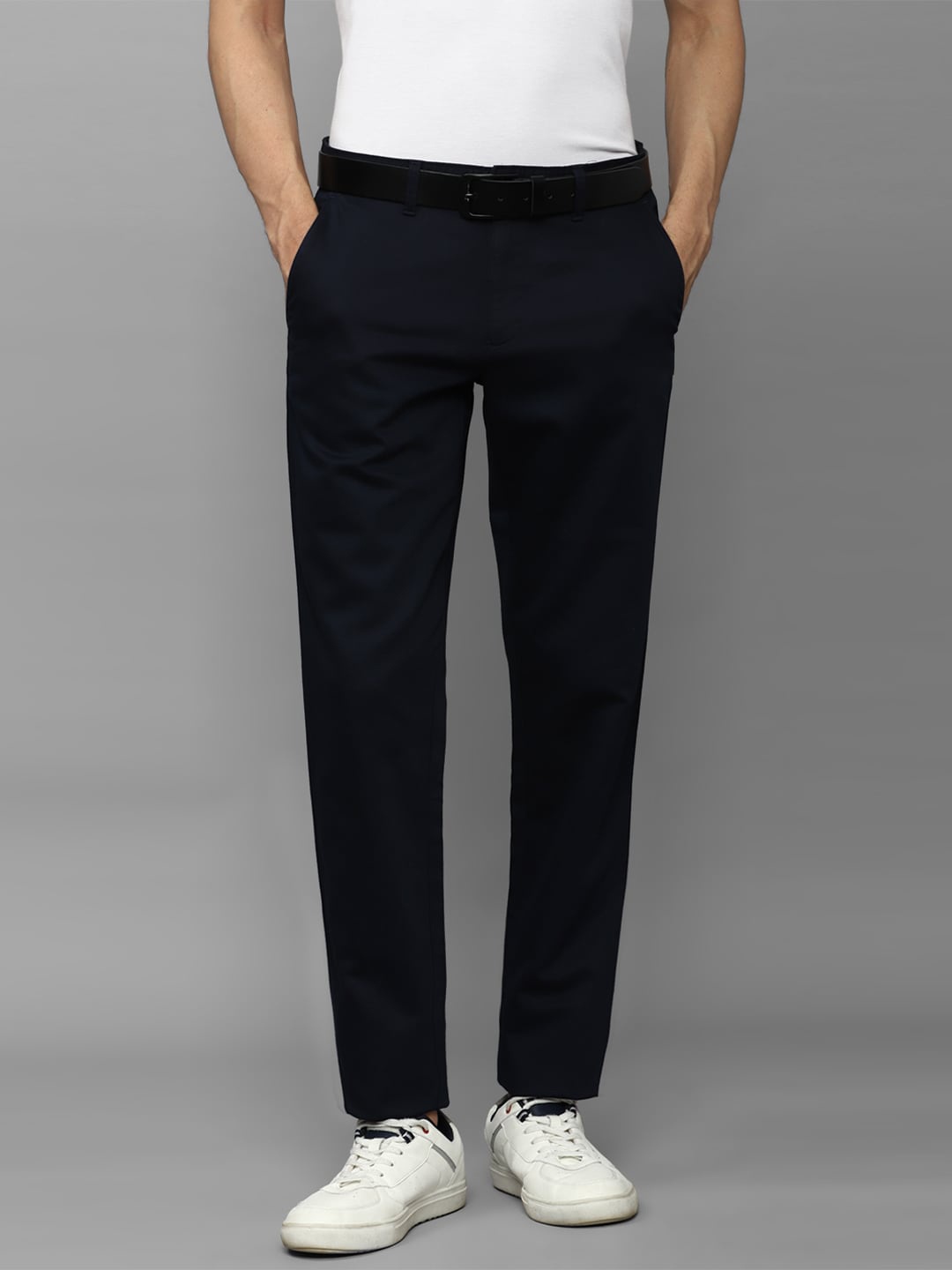

Louis Philippe Sport Men Slim Fit Trousers, Black