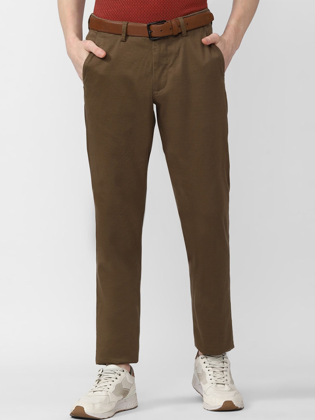 

Van Heusen Sport Men Mid-Rise Slim Fit Plain Cotton Chinos Trousers, Brown