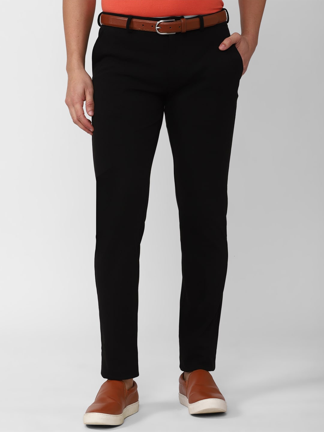 

Van Heusen Sport Men Mid-Rise Slim Fit Plain Chinos Trousers, Black