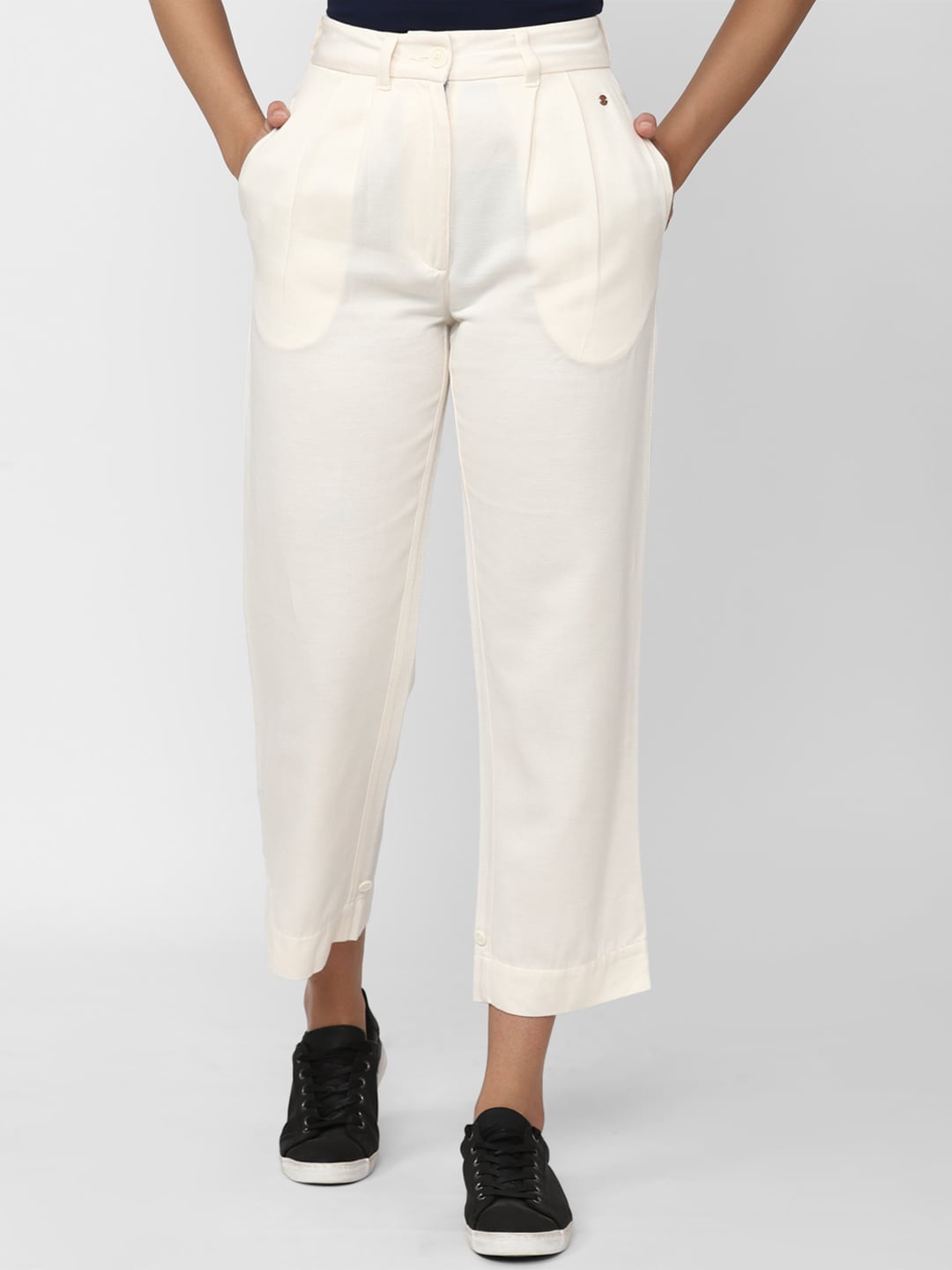 

Van Heusen Woman Reular-Fit Mid-Rise Cropped Regular Trousers, Off white