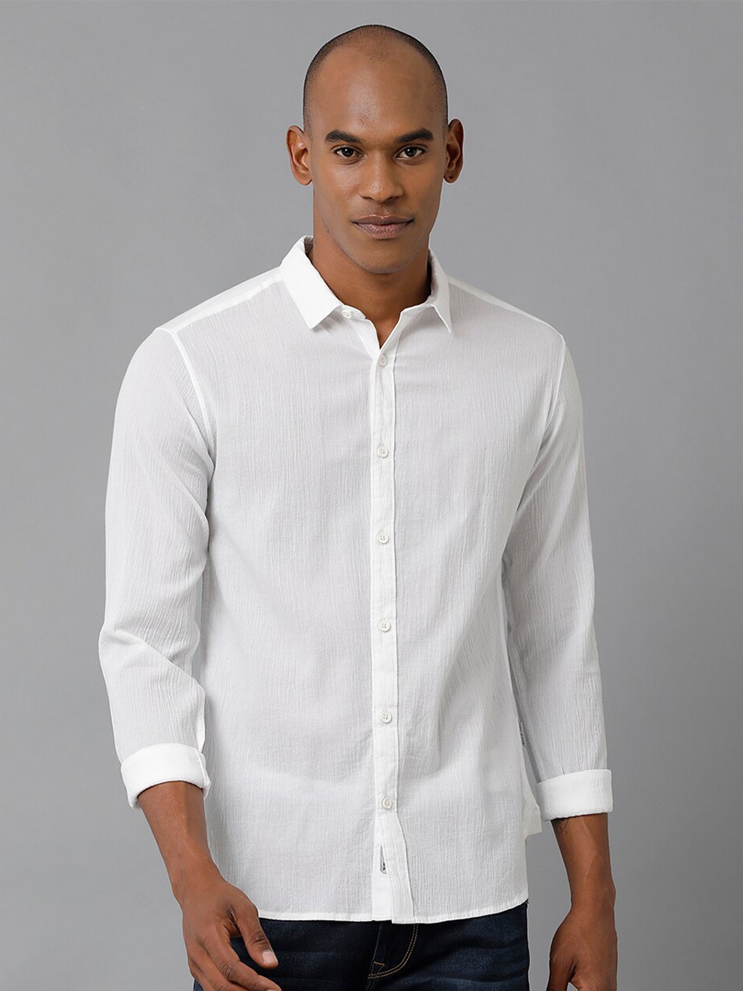 

Voi Jeans Slim Fit Opaque Pure Cotton Casual Shirt, White