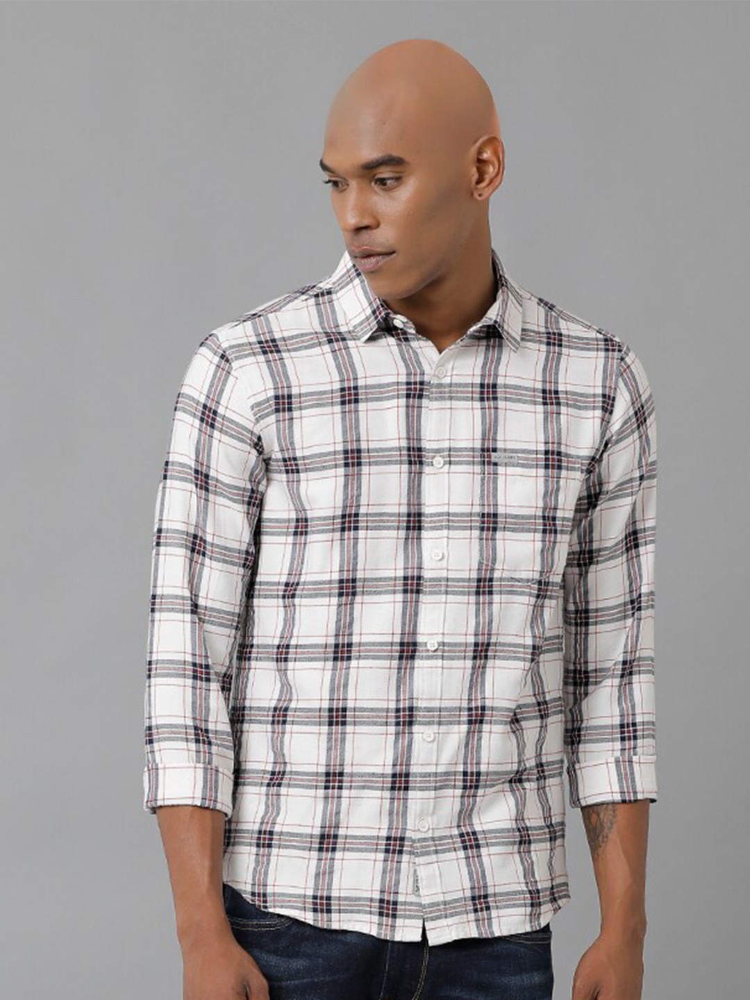 

Voi Jeans Checked Spread Collar Slim Fit Cotton Casual Shirt, White