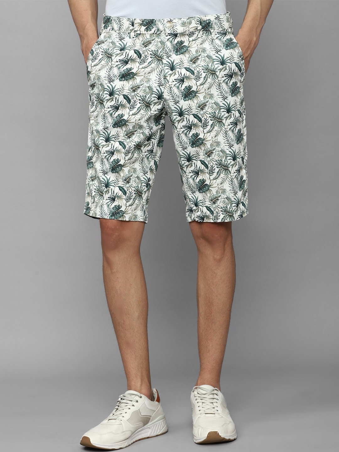 

Allen Solly Men Floral Printed Slim Fit Pure Cotton Shorts, White