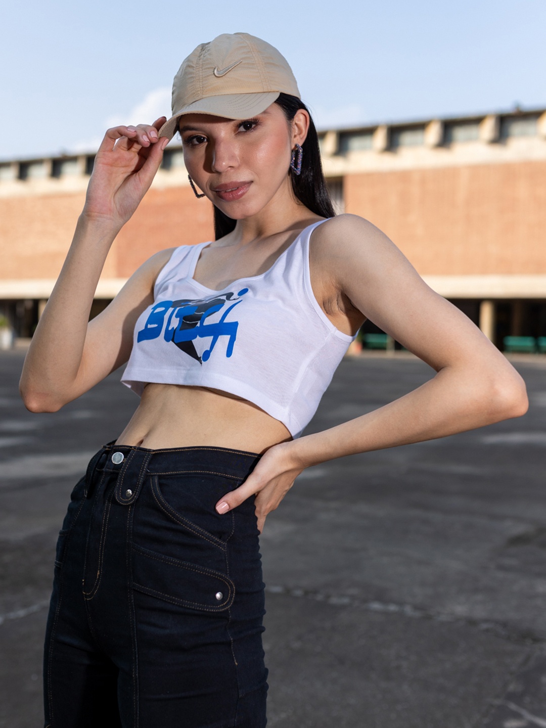 

Stylecast X Hersheinbox Pure Cotton Printed Crop Top, White