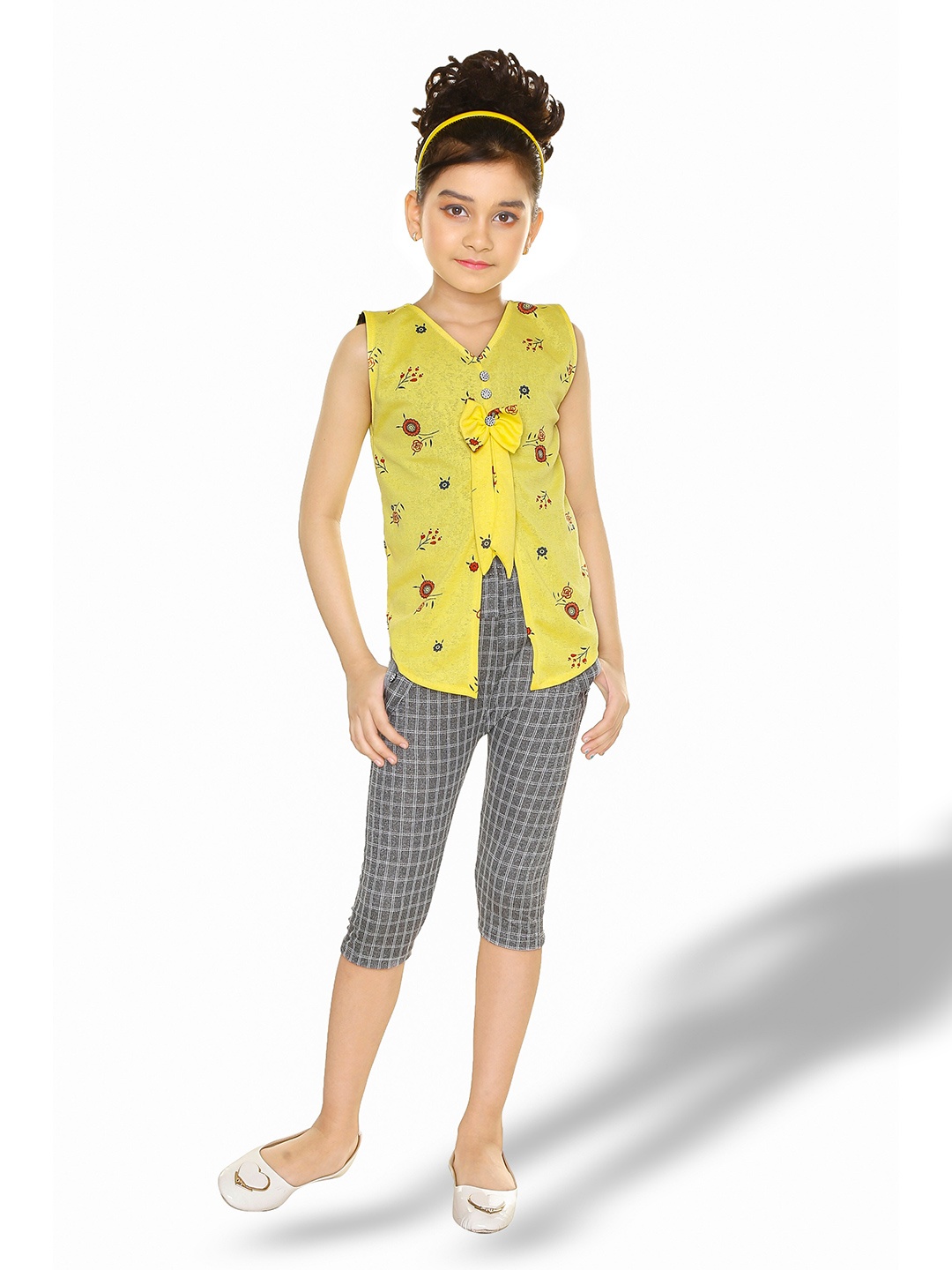 

BAESD Girls Printed Top With Capris, Yellow
