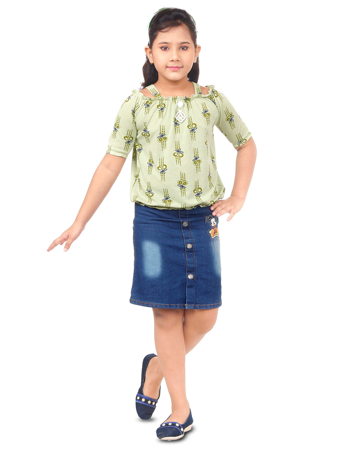 

BAESD Girls Green & Blue Top with Skirt