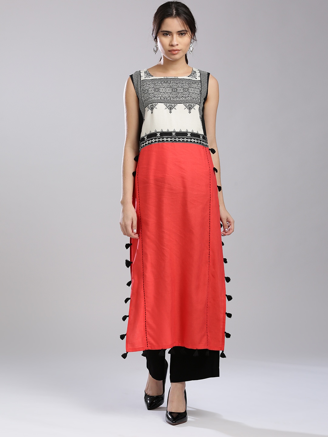 

W Women Coral Red & Off-White Printed Detail Straight Kurta