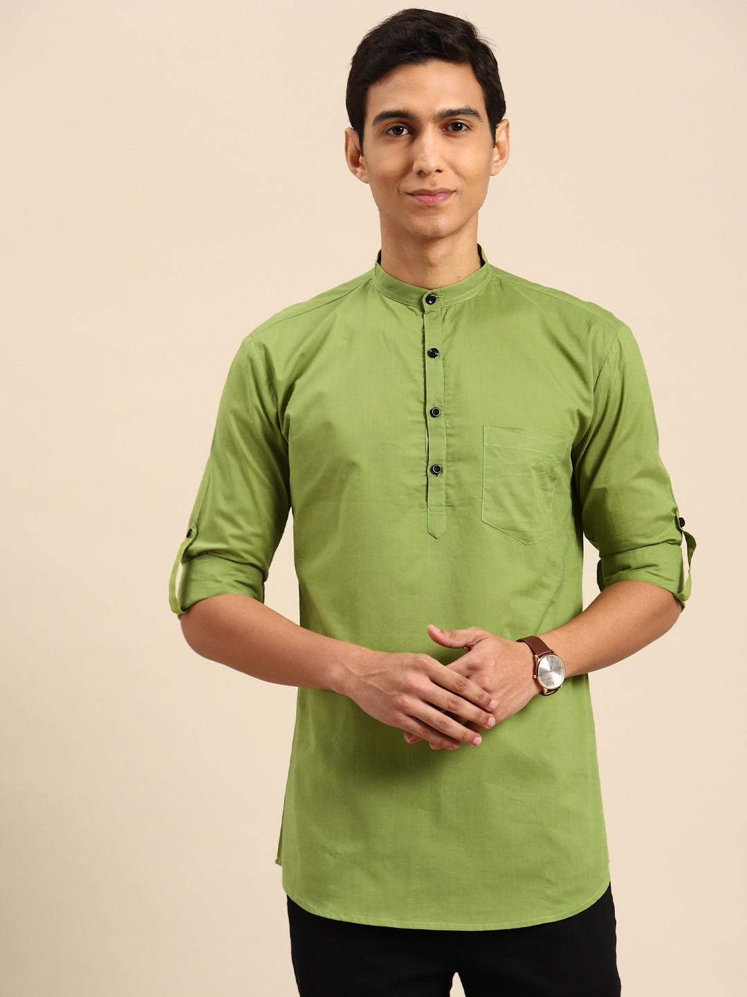 

RAJUBHAI HARGOVINDAS Men Mandarin Collar Roll-Up Sleeves Pure Cotton Kurta, Green