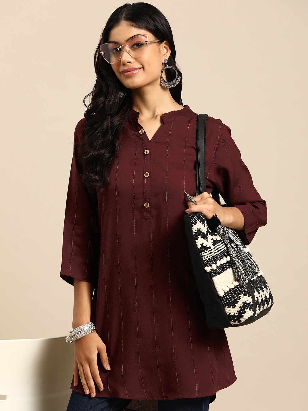 

Sangria Woven Design Mandarin Collar Straight Kurti, Burgundy