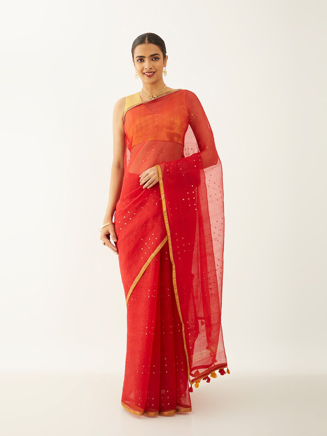 

Taneira Floral Embellished Zari Organza Saree, Red