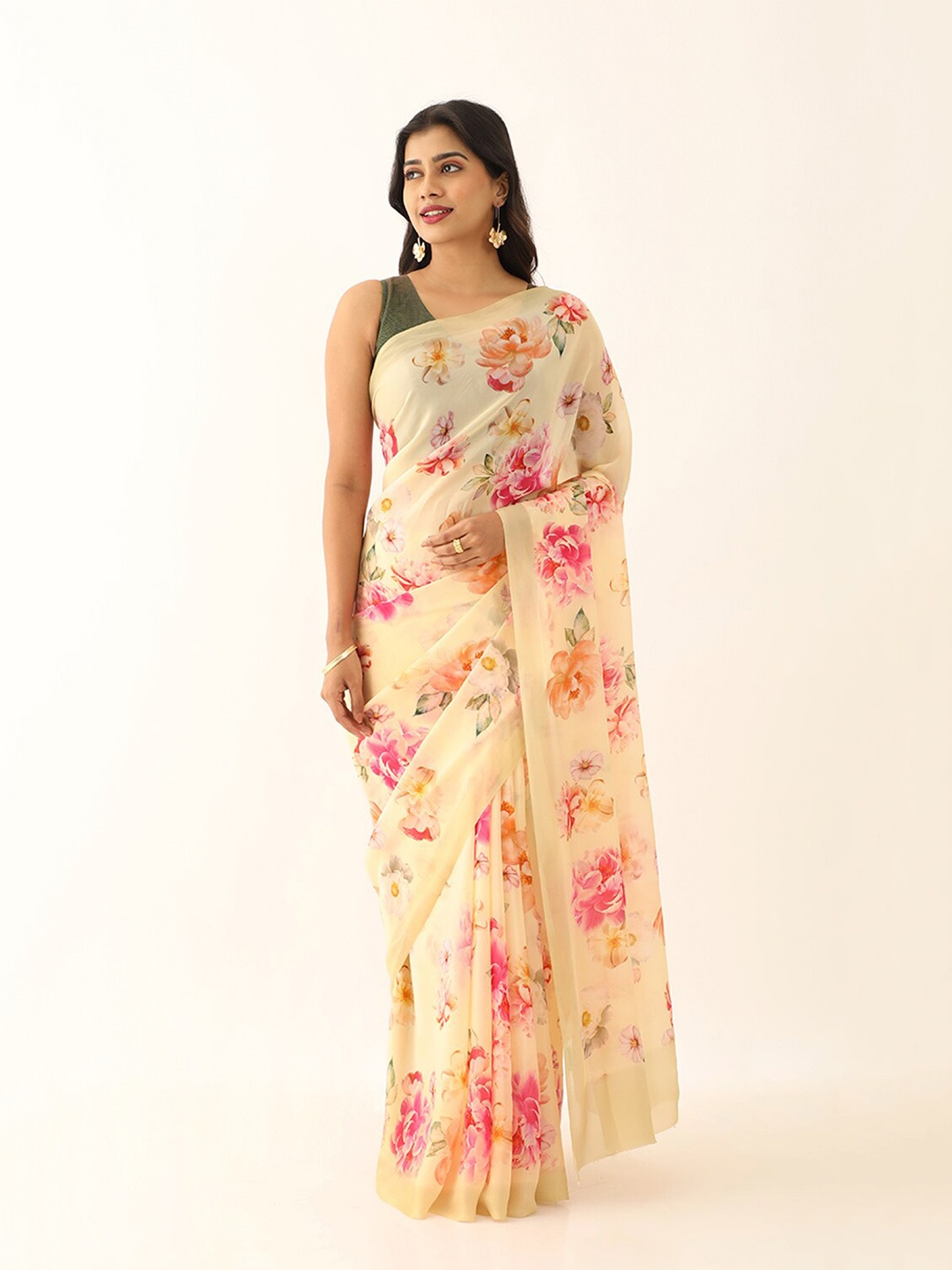 

Taneira Floral Printed Block Print Saree, Yellow