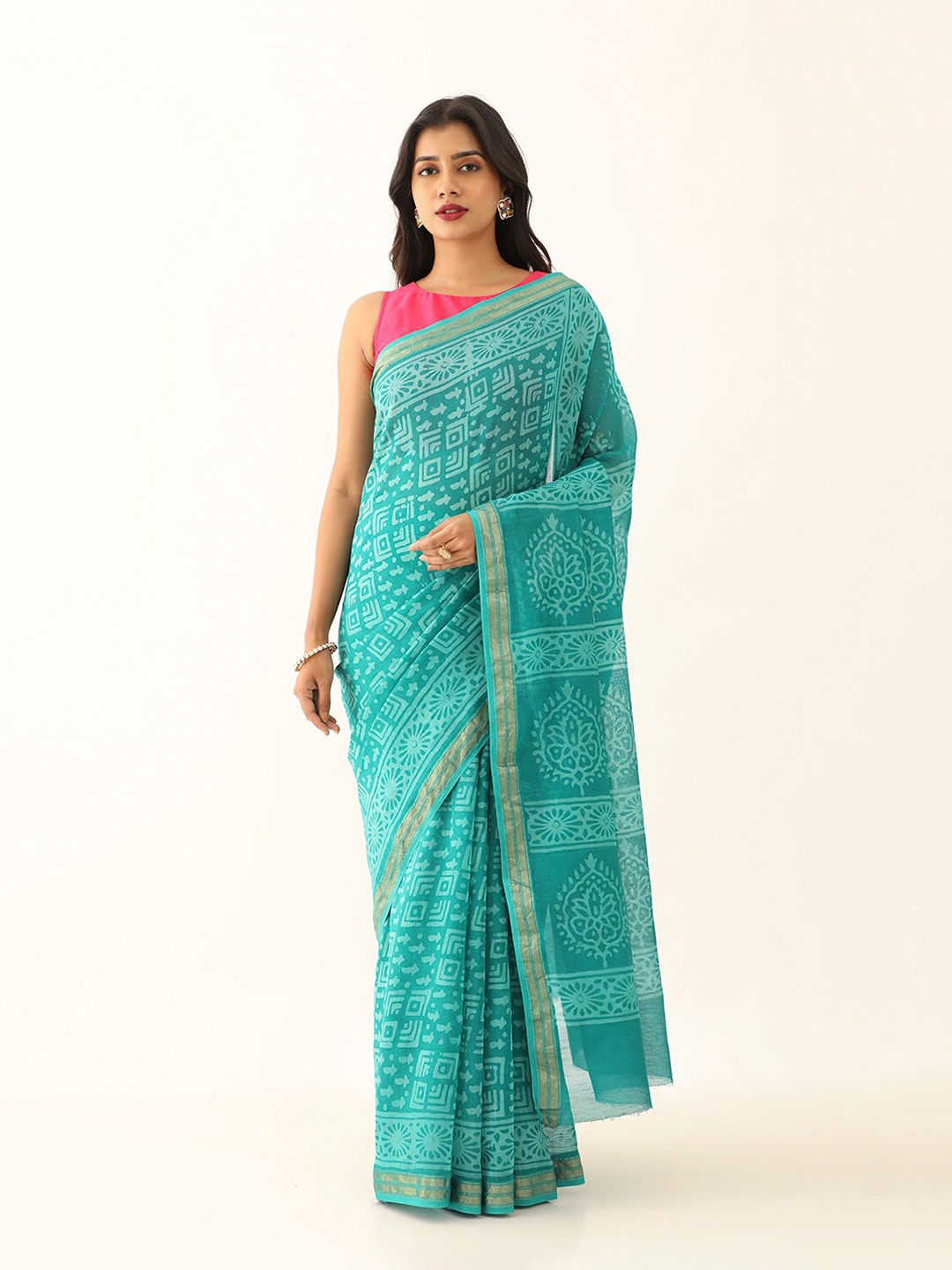 

Taneira Geometric Printed Zari Silk Cotton Block Print Saree, Green