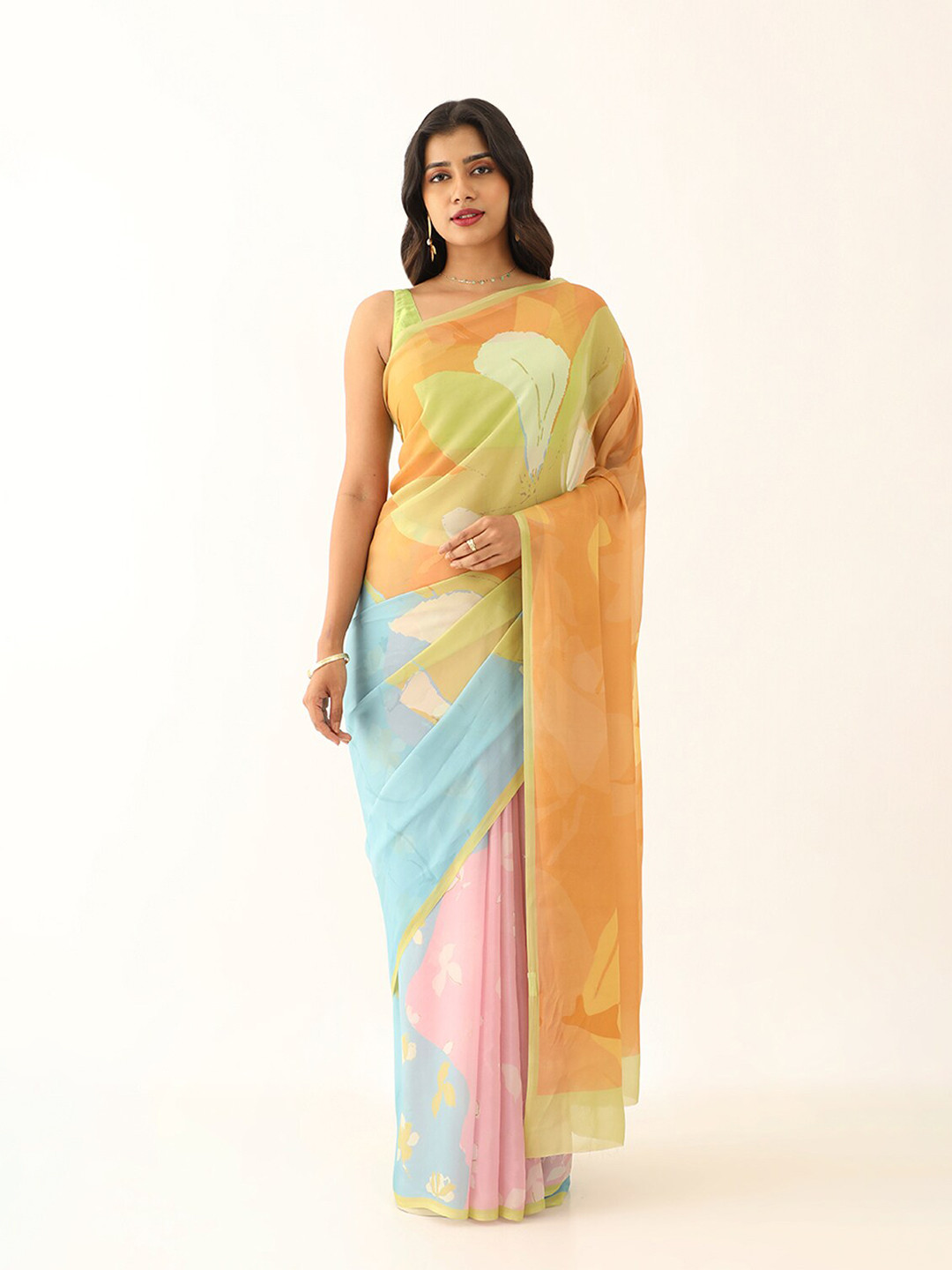 

Taneira Floral Printed Saree, Orange
