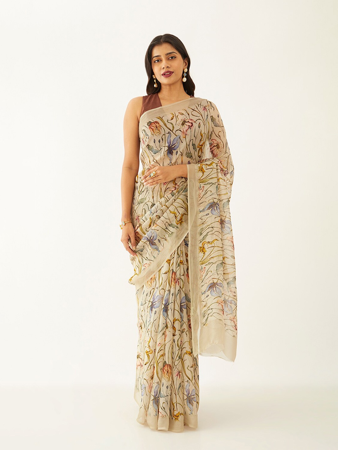 

Taneira Floral Printed Saree, Beige