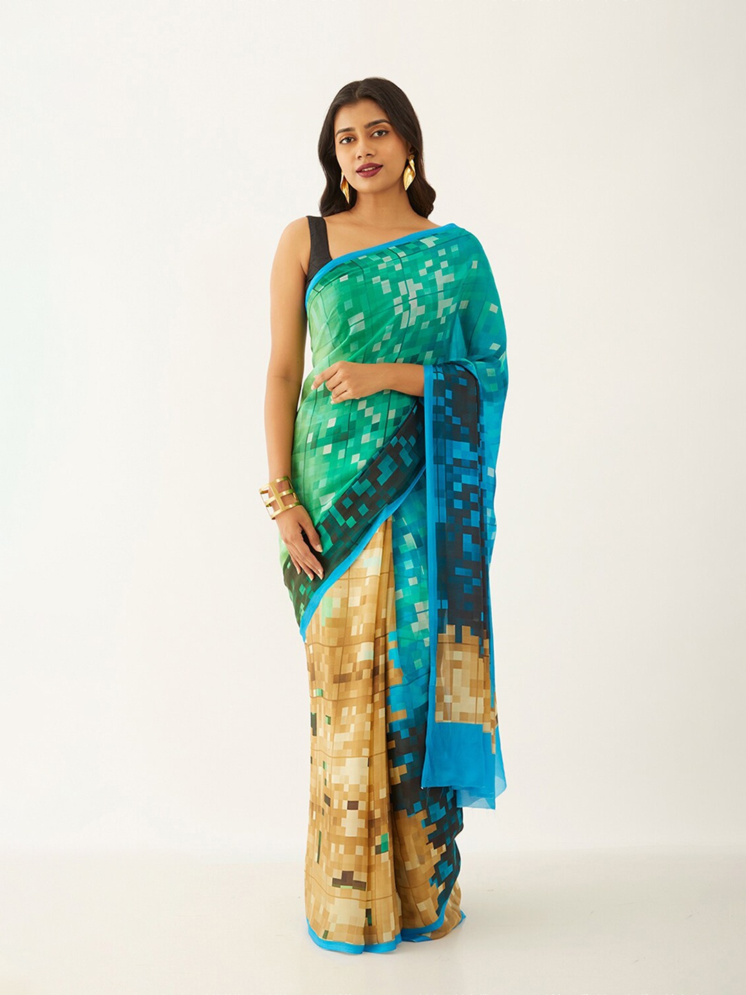 

Taneira Geometric Printed Saree, Green