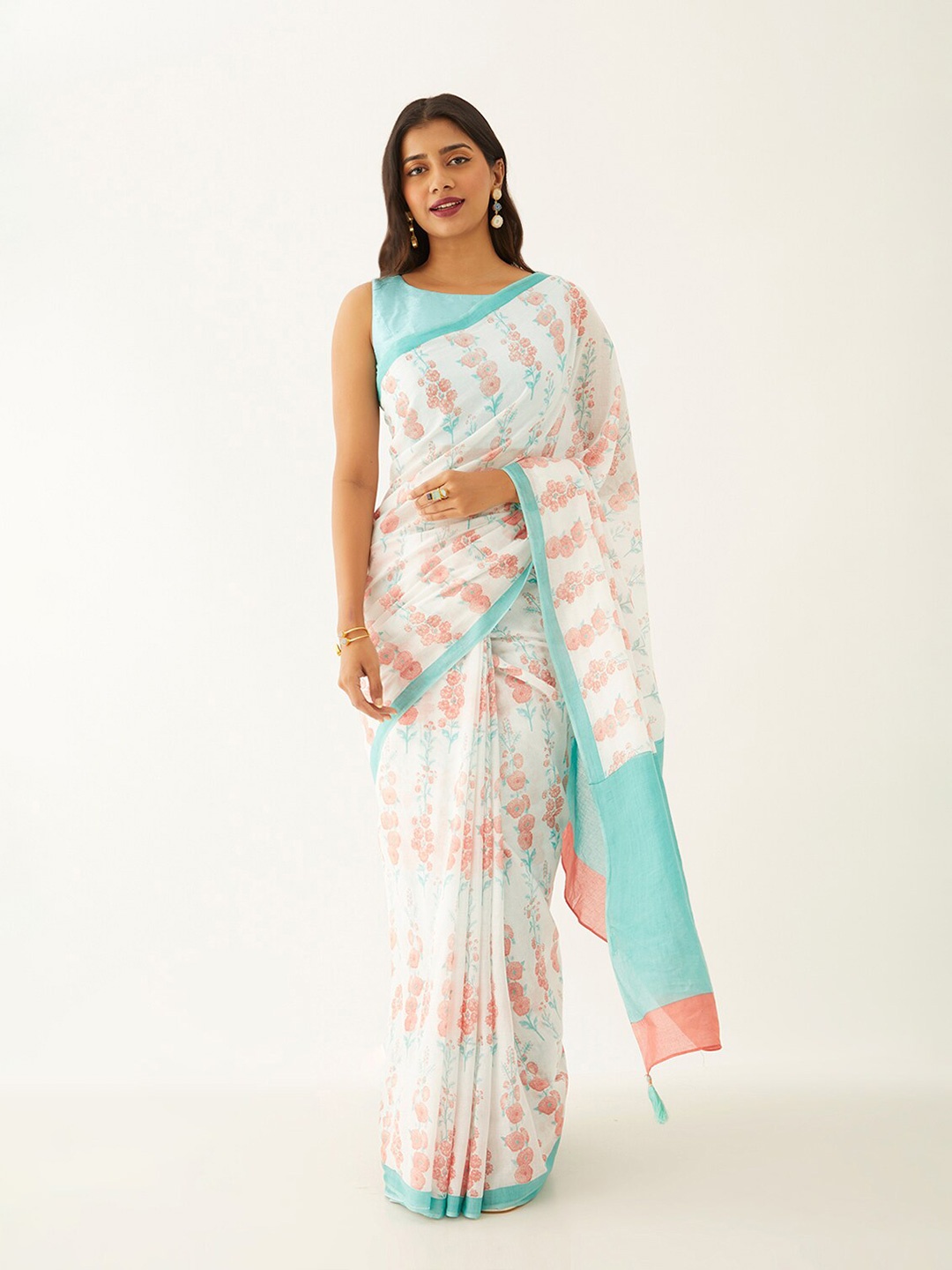 

Taneira Floral Printed Pure Cotton Saree, Off white