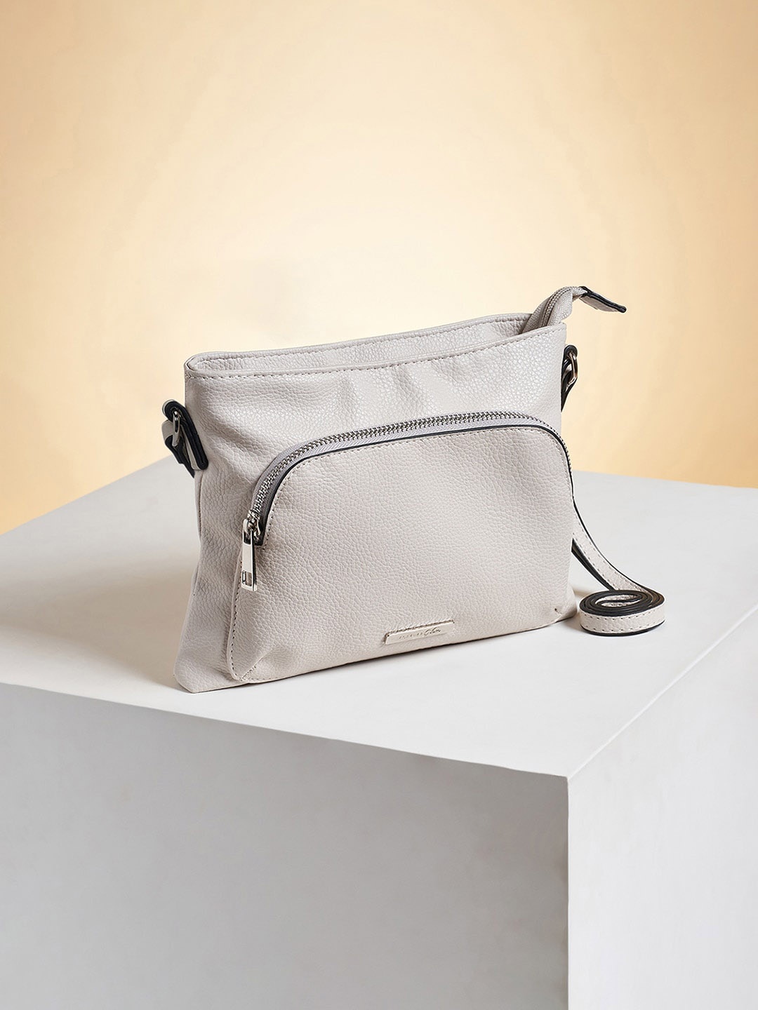 

Forever Glam by Pantaloons PU Shopper Textured Sling Bag, Off white