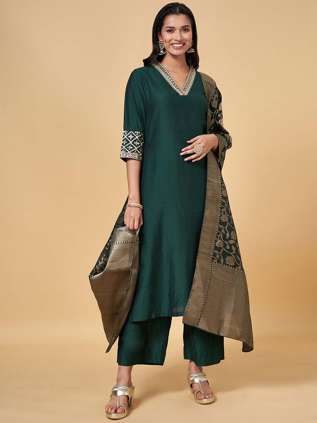 

RANGMANCH BY PANTALOONS Self Design Kurta With Palazzos & With Dupatta, Green