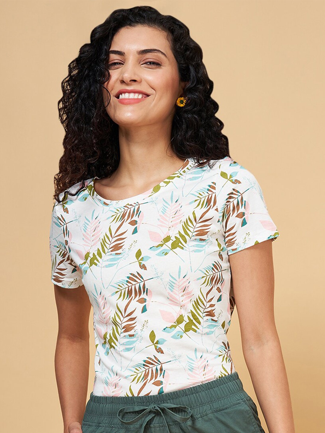 

Honey by Pantaloons Floral Printed Cotton T-shirt, Off white