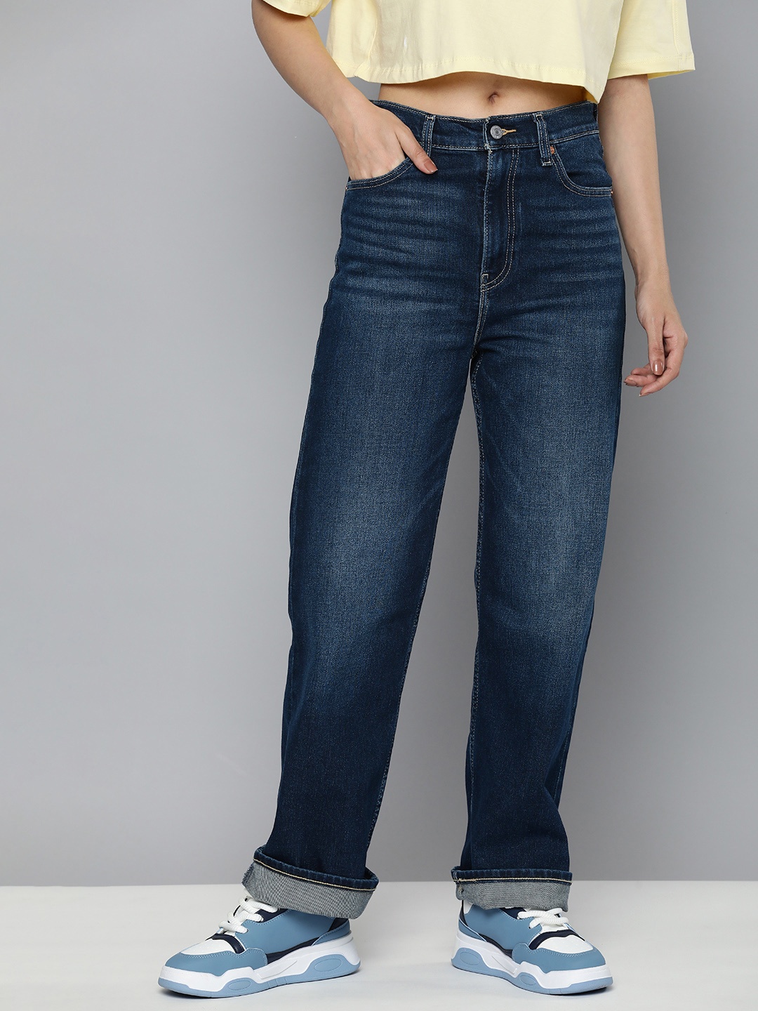 

Levis Women Straight Fit High-Rise Light Fade Stretchable Jeans, Blue